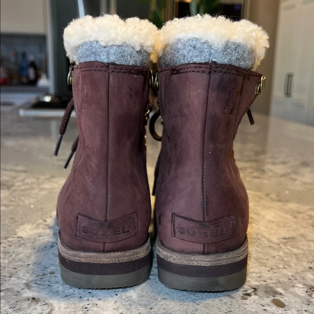 NEW Sorel Women's Plum and Gray Winter Boots Size 9.5